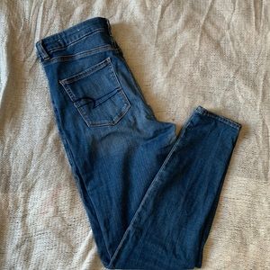 Curvy High Rise Jeggings